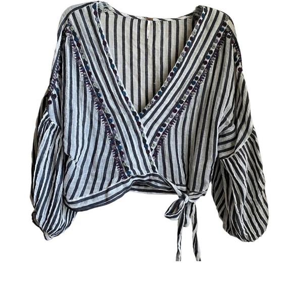 FREE PEOPLE White Black Cuff Sleeves Barcelona Nights Wrap Top Small - Picture 5 of 8